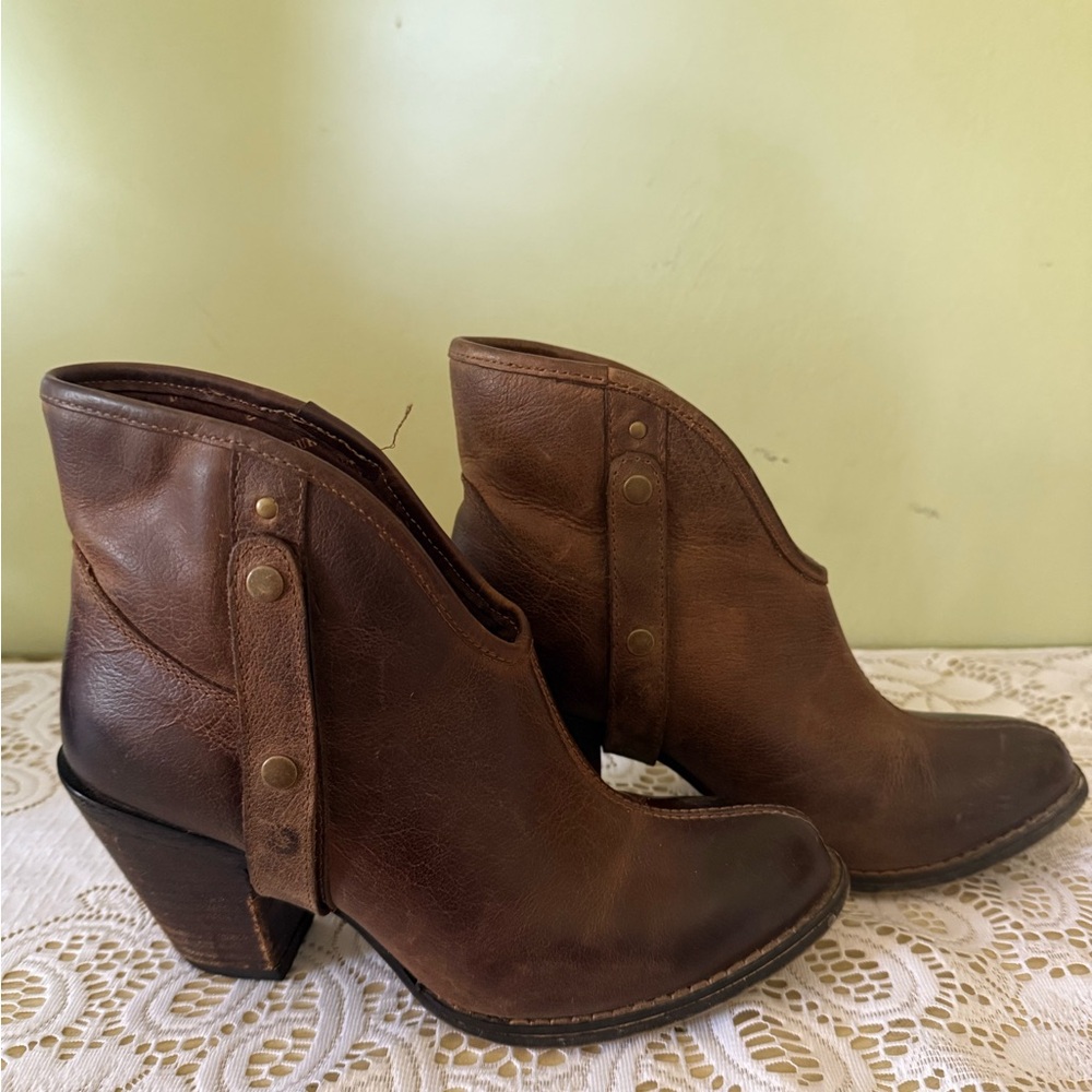Durango Rustic Brown Ankle Booties